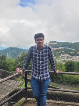 Karan Dalakoti photo